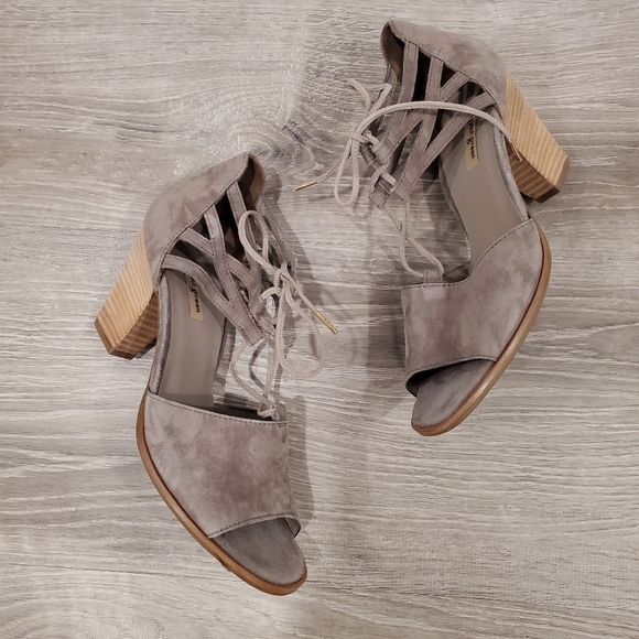 NEW Paul Green MARSHA LACE UP HEEL Taupe Suede - Picture 3 of 6
